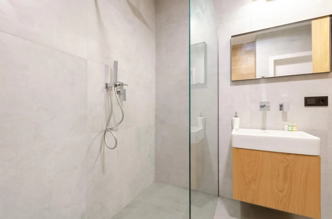 קייב Petrovdom 12-95 Loft Apartments At Rc Kvartet, 16Г Vasyl Lypkivskyi Street