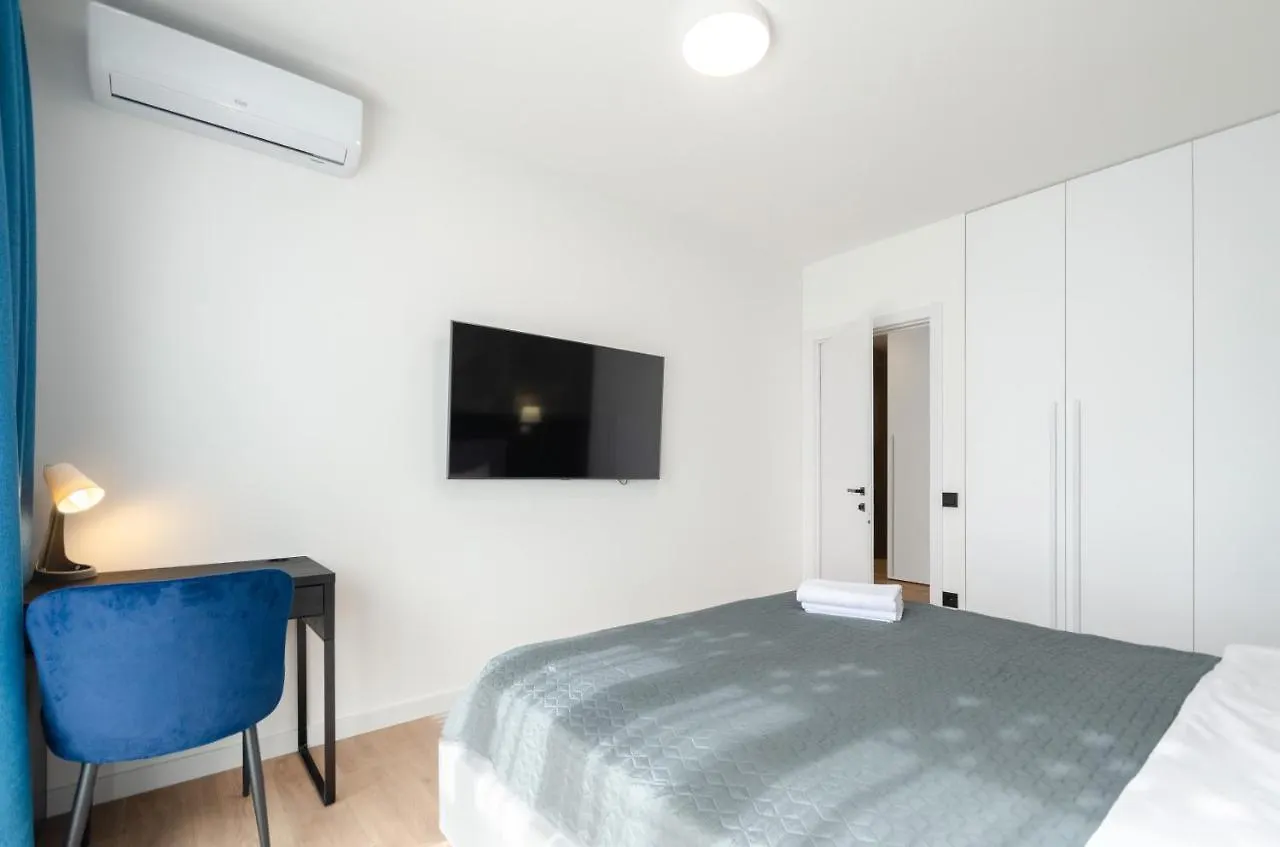 Petrovdom 12-95 Loft Apartments At Rc Kvartet, 16Г Vasyl Lypkivskyi Street Kiev