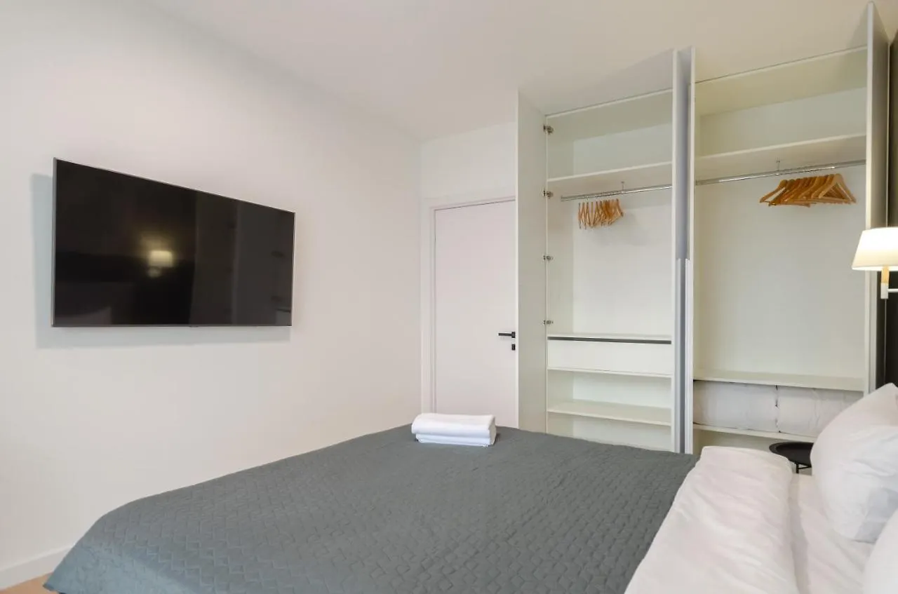 Petrovdom 12-95 Loft Apartments At Rc Kvartet, 16Г Vasyl Lypkivskyi Street Kiev